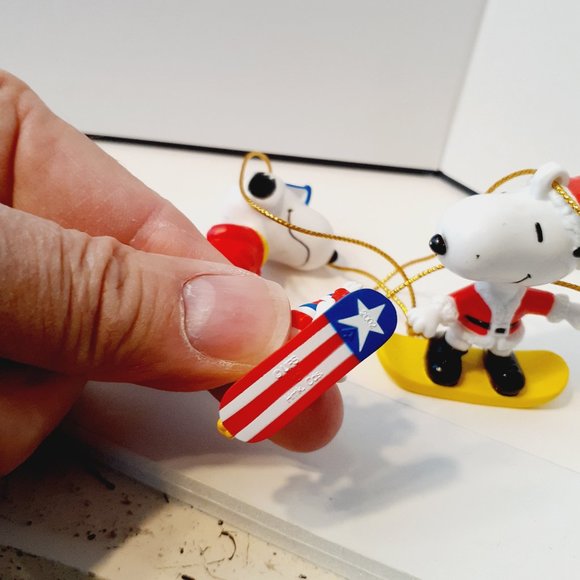 3 Vintage Peanuts Snoopy Skate Ski Whitman's Candies Christmas Ornament PVC - Picture 5 of 5